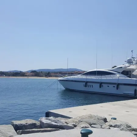 Lägenhet Les Pieds Dans L'eau