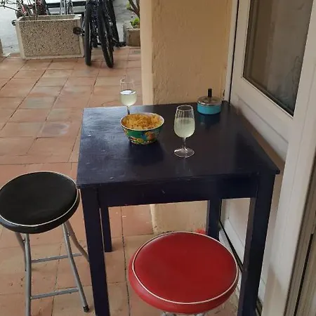 Les Pieds Dans L'eau * Grimaud